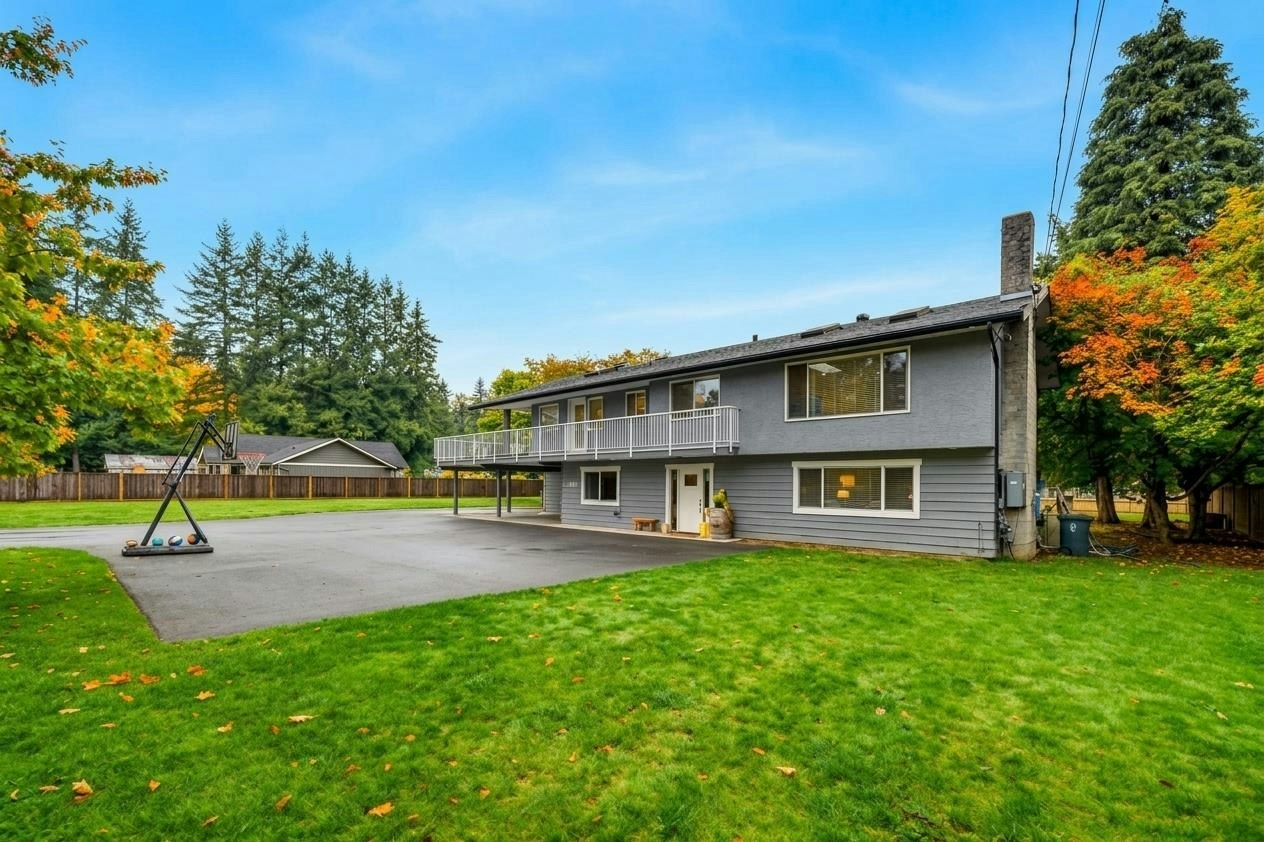 24061 55 Avenue, Langley, BC, V2Z 2N7 - 2