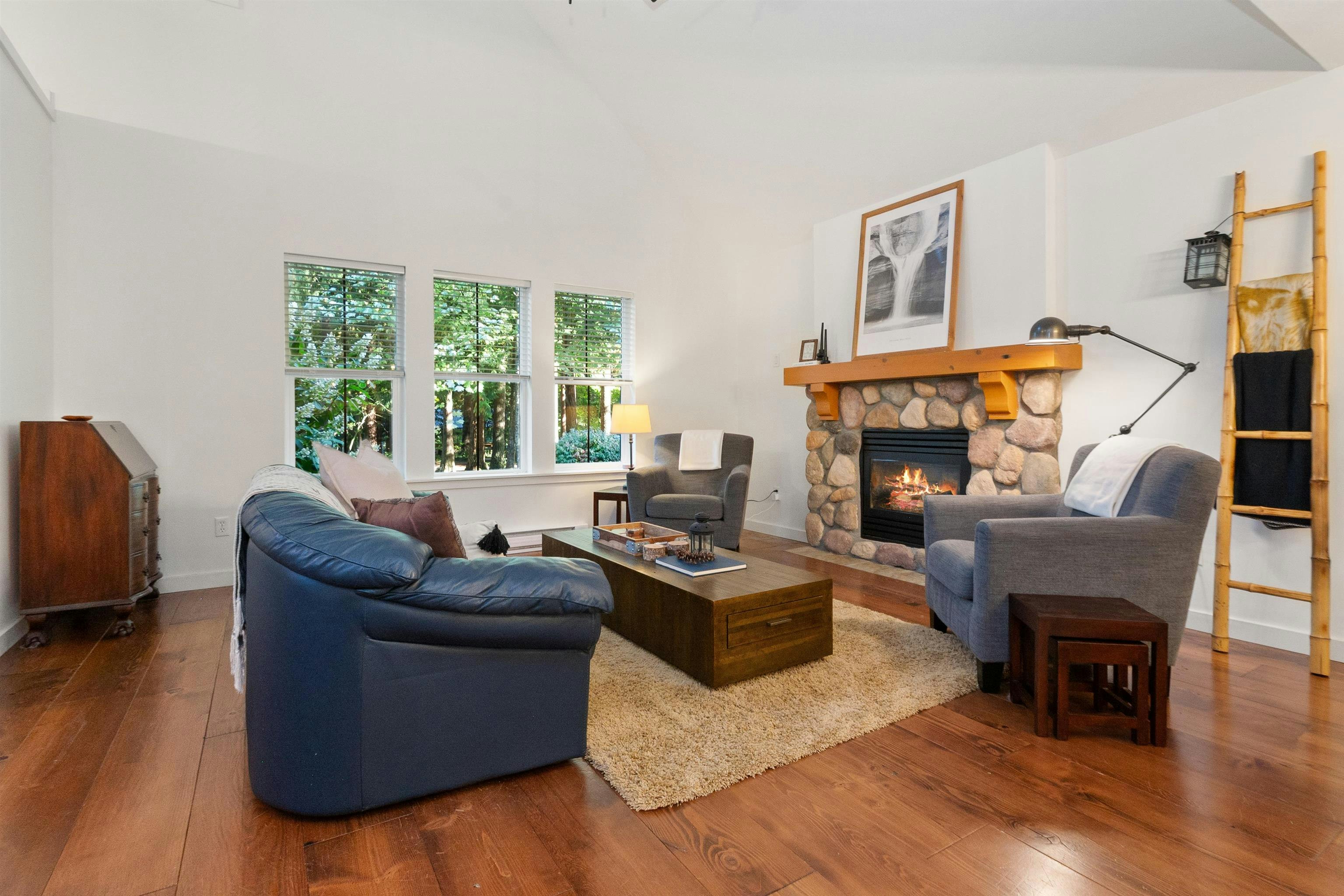 1825 Mossy Green Way, Cultus Lake, BC, V2R 0E1 - 8