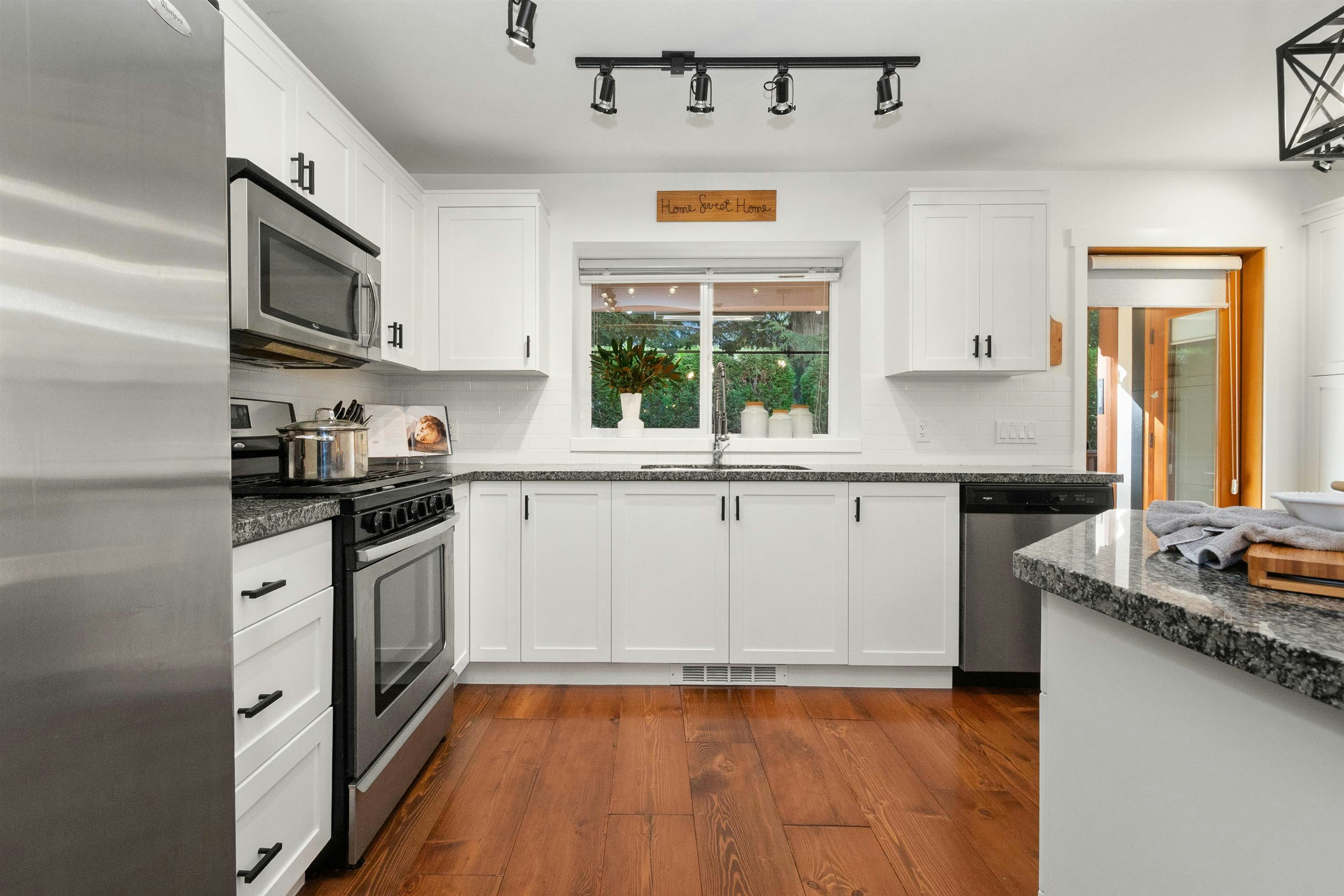 1825 Mossy Green Way, Cultus Lake, BC, V2R 0E1 - 14