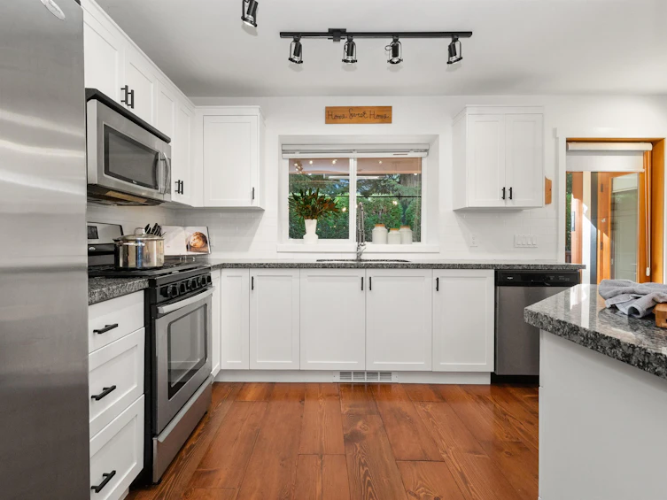 1825 Mossy Green Way, Cultus Lake, BC, V2R 0E1 - 14