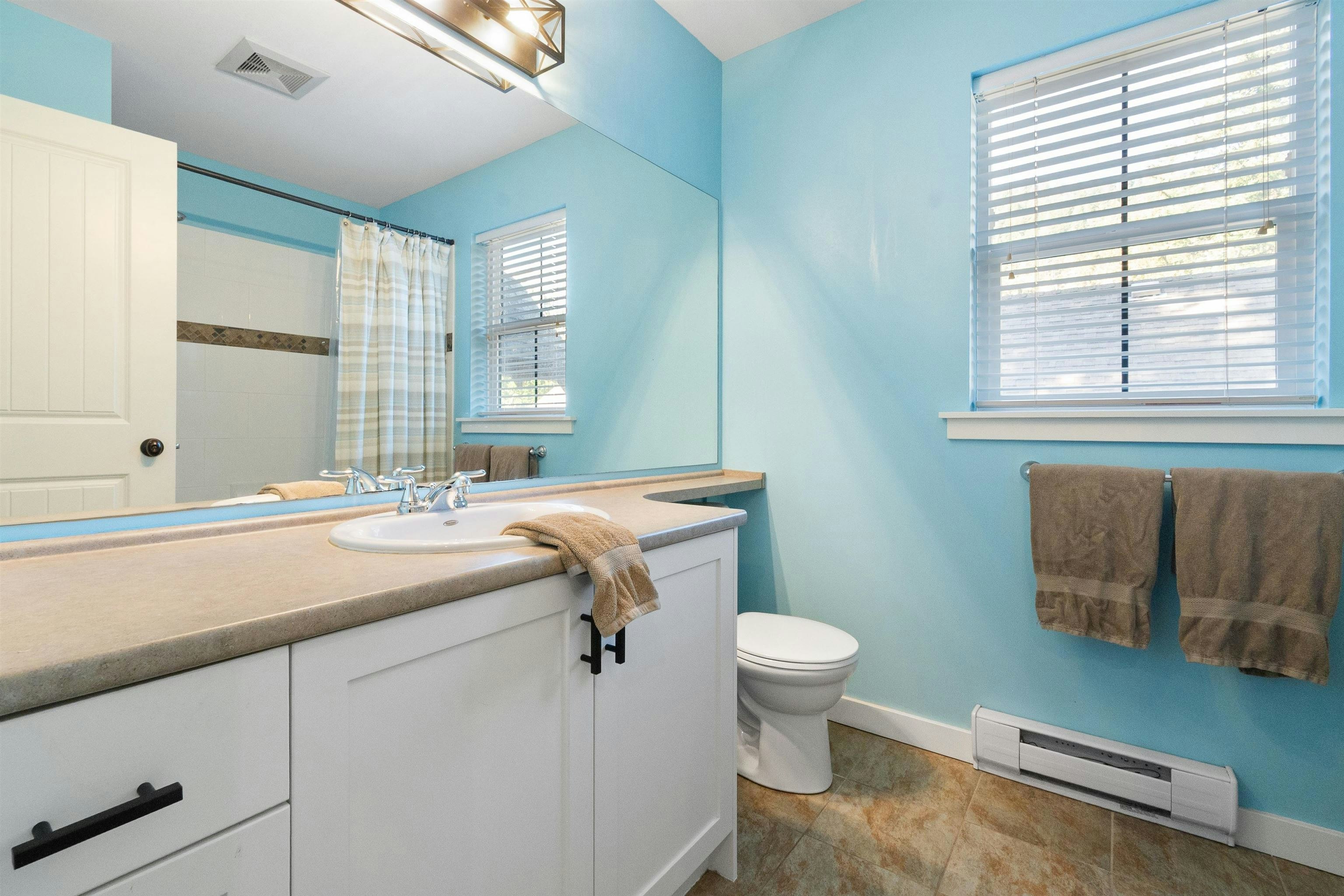 1825 Mossy Green Way, Cultus Lake, BC, V2R 0E1 - 23