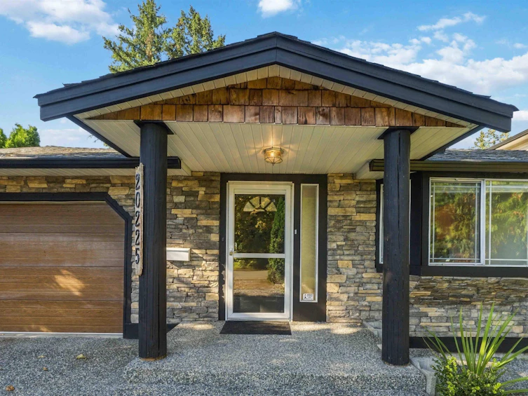 20225 Lorne Avenue, Maple Ridge, BC, V2X 1E9 - 2