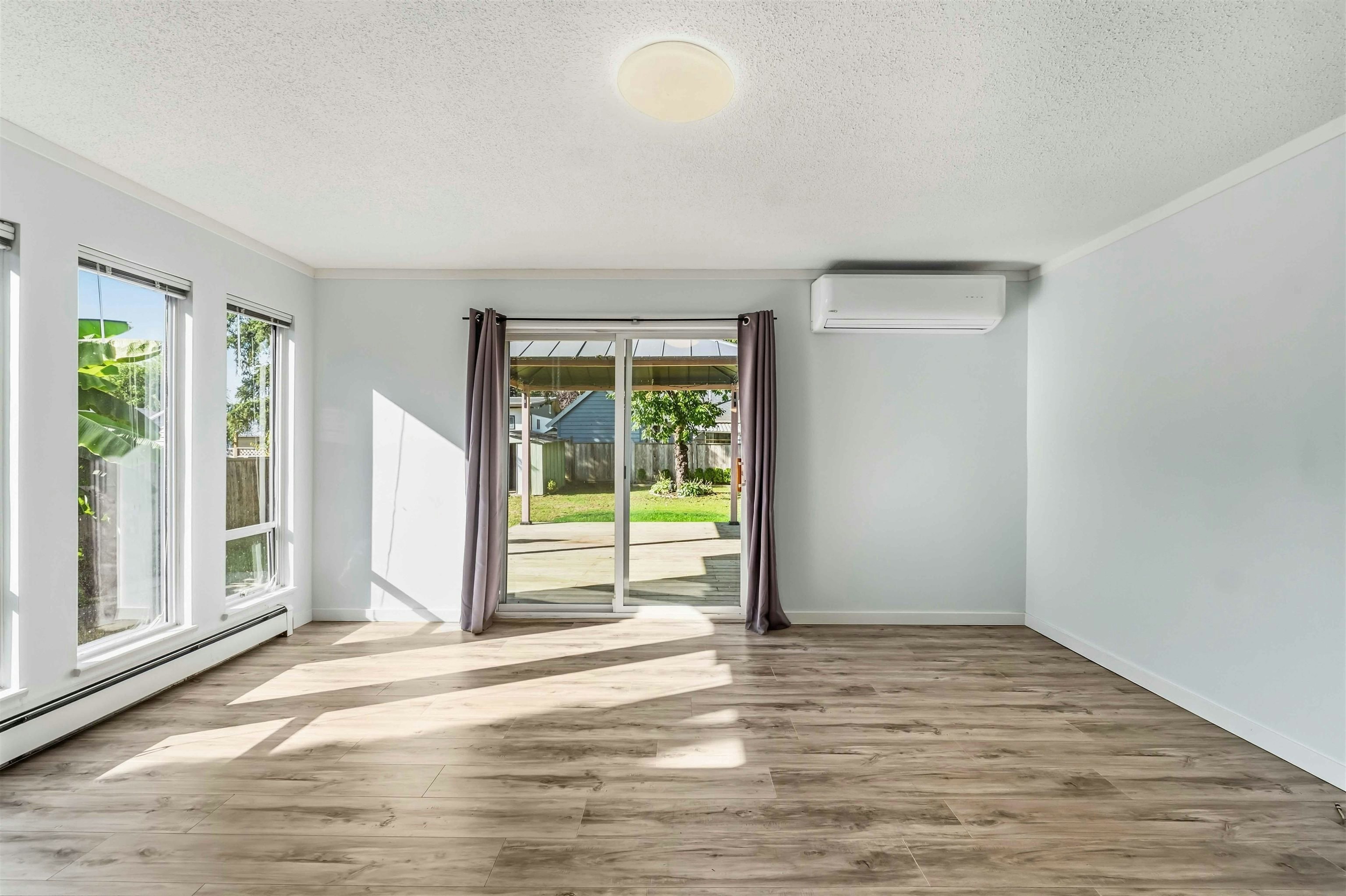 20225 Lorne Avenue, Maple Ridge, BC, V2X 1E9 - 7