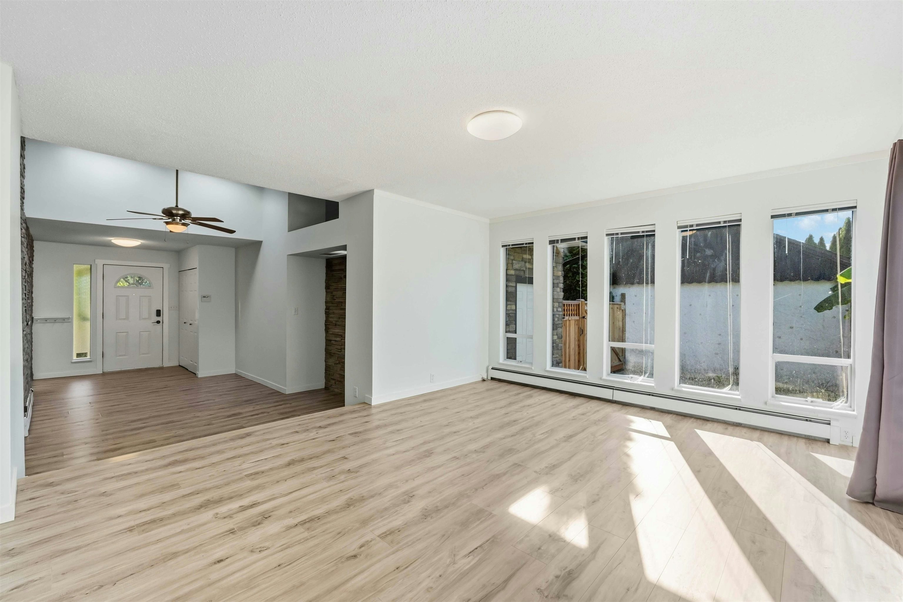 20225 Lorne Avenue, Maple Ridge, BC, V2X 1E9 - 8