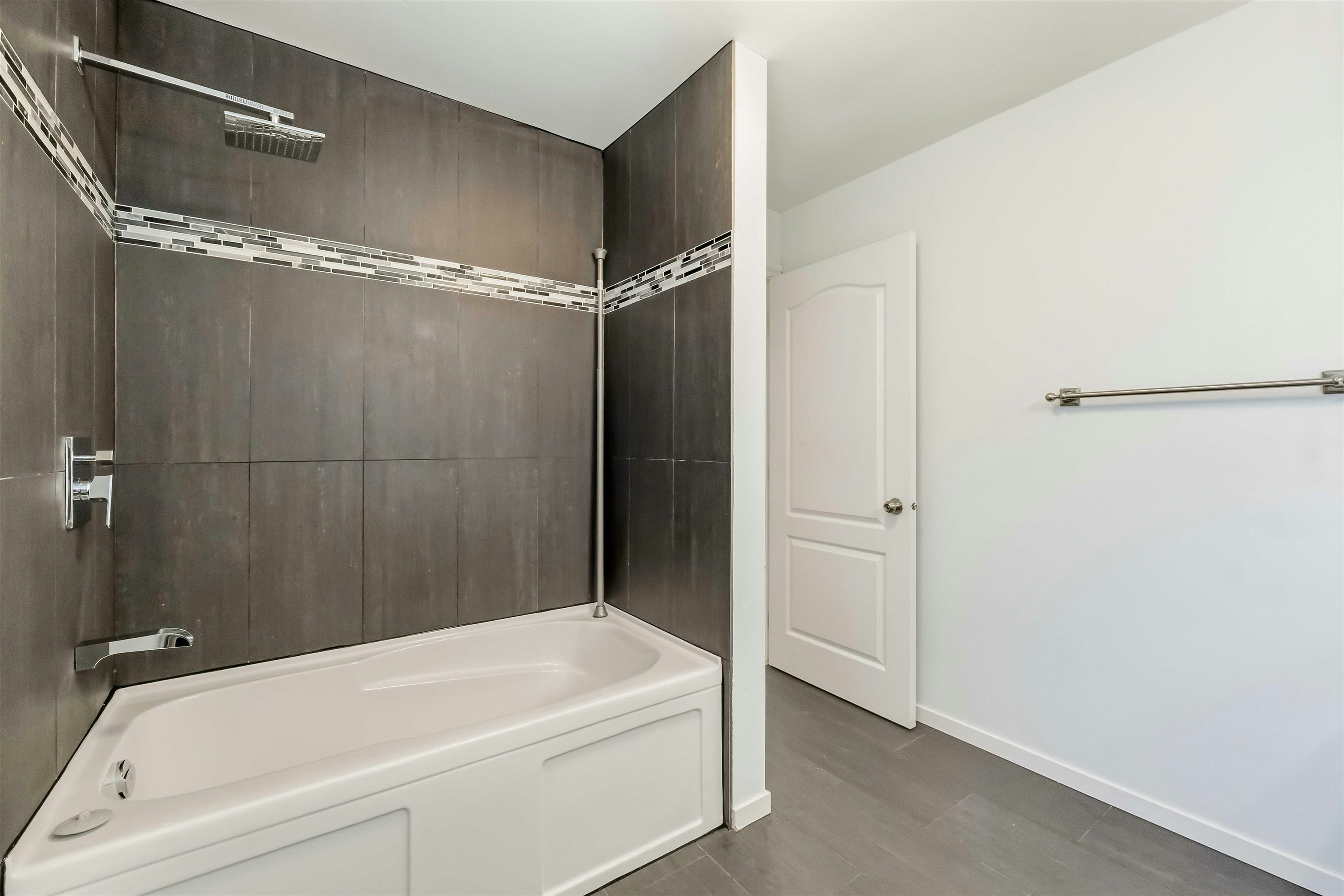 20225 Lorne Avenue, Maple Ridge, BC, V2X 1E9 - 25