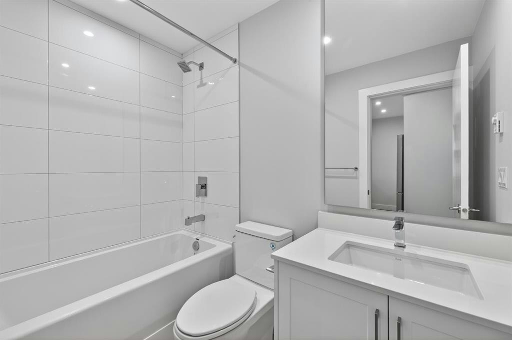 211-1930 Starling Drive, Delta, BC, V4M 0G9 - 9