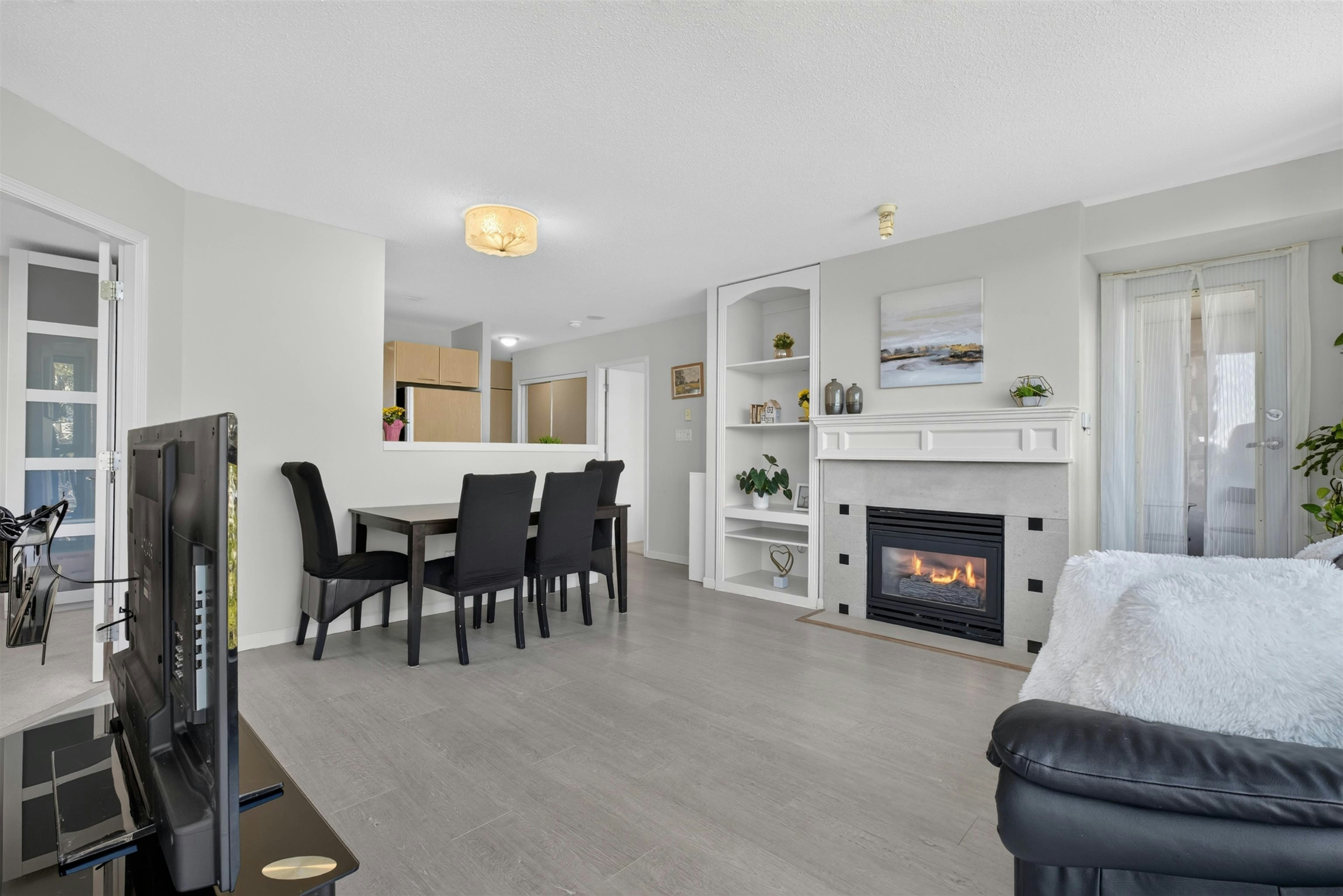 805-4888 Hazel Street - 5