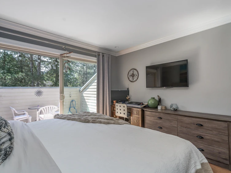 1873 Lilac Drive, Surrey, BC, V4A 6C7 - 24