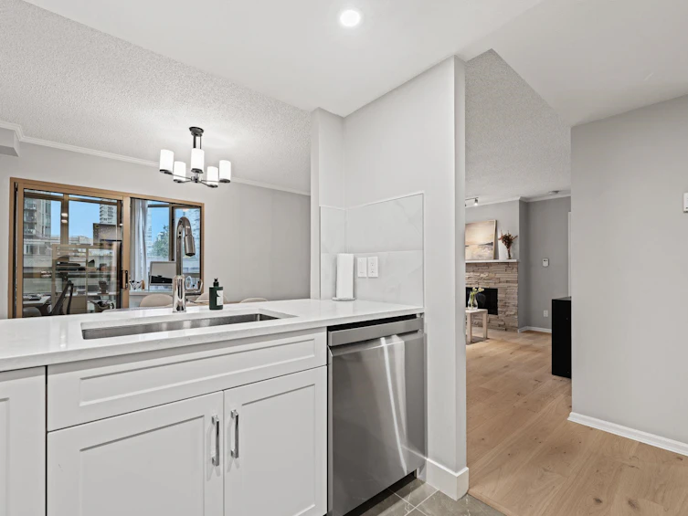906-867 Hamilton Street, Vancouver, BC, V6B 6B7 - 10