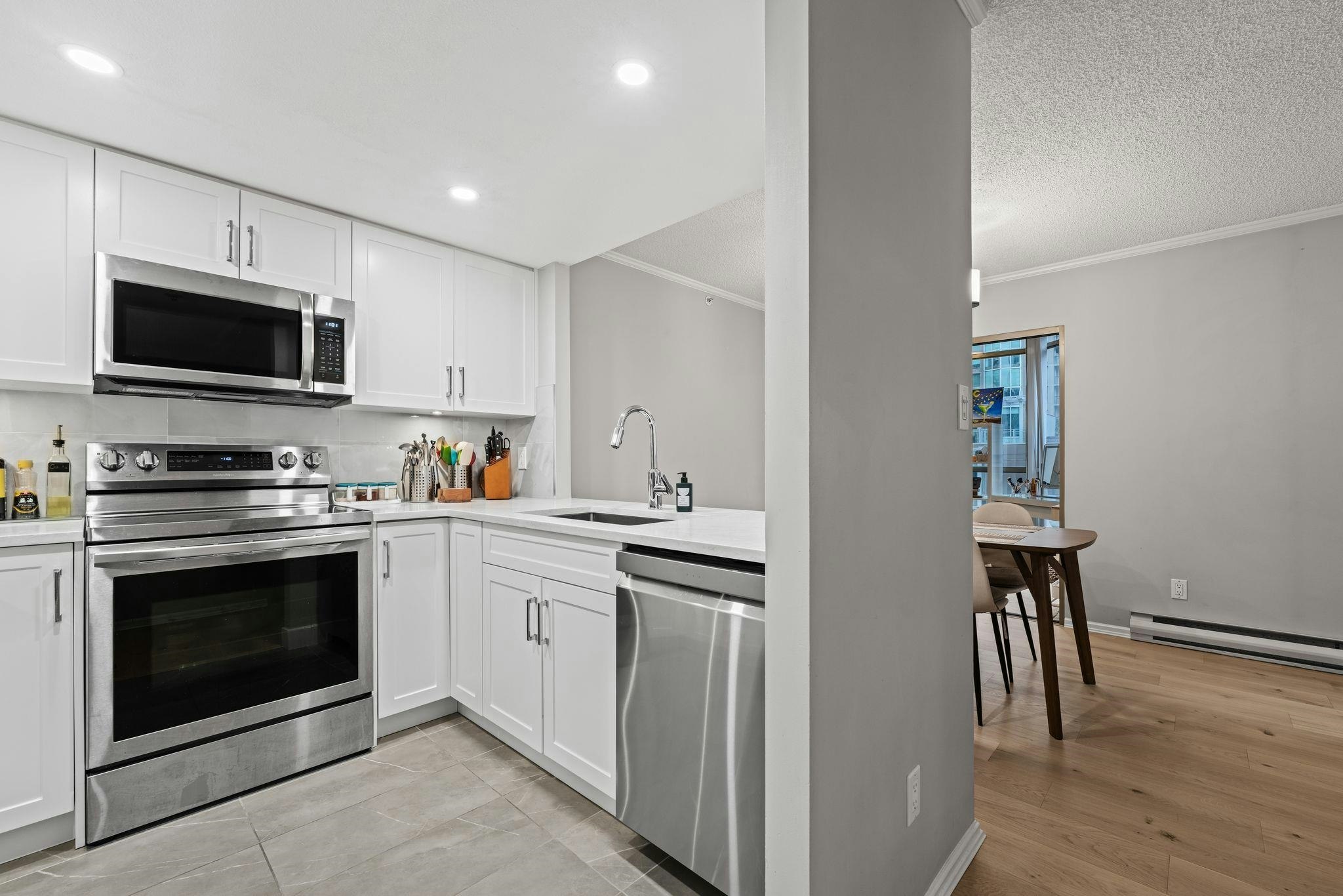 906-867 Hamilton Street, Vancouver, BC, V6B 6B7 - 8
