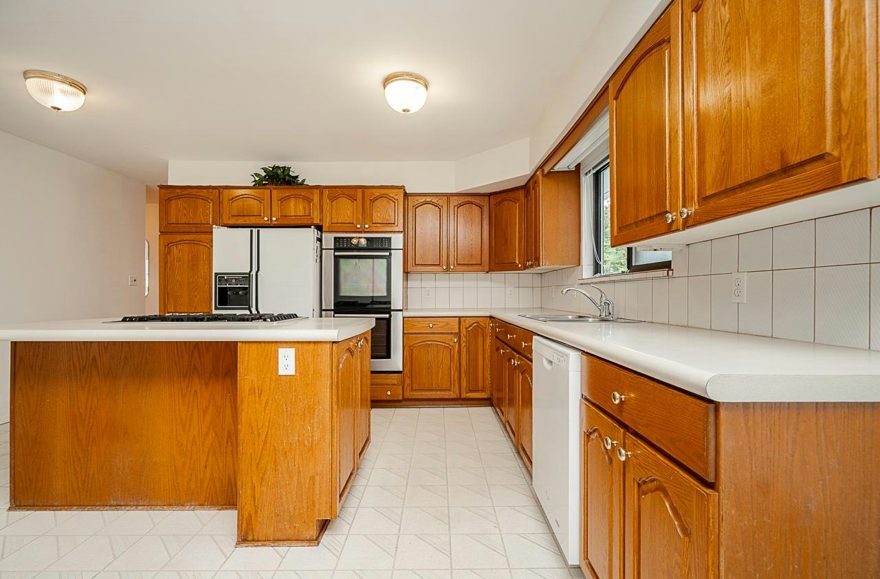 6546 Dunnedin Street, Burnaby, BC, V5B 1Y8 - 13