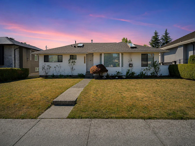 6546 Dunnedin Street, Burnaby, BC, V5B 1Y8