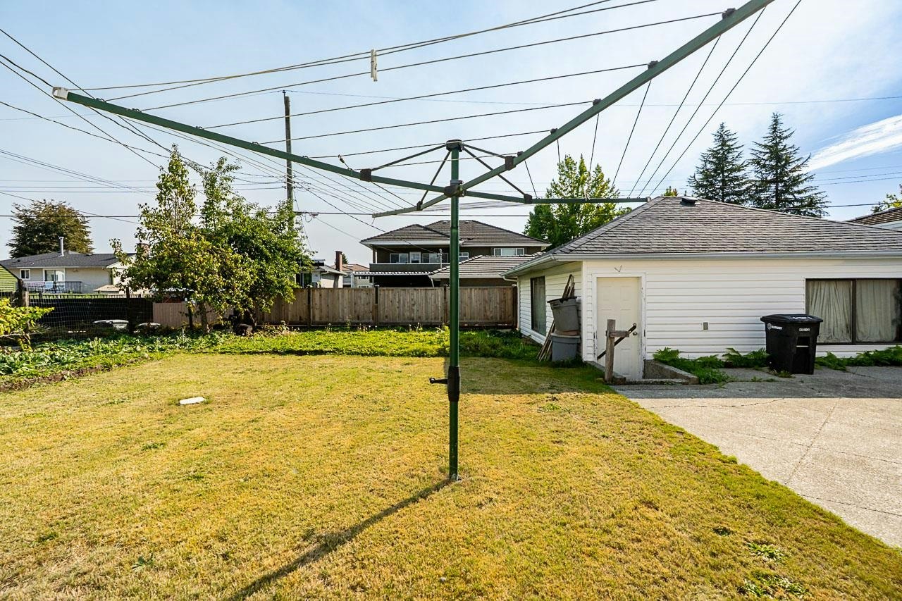 6546 Dunnedin Street, Burnaby, BC, V5B 1Y8 - 33