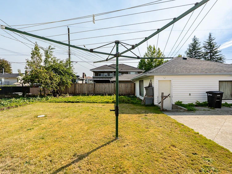 6546 Dunnedin Street, Burnaby, BC, V5B 1Y8 - 33