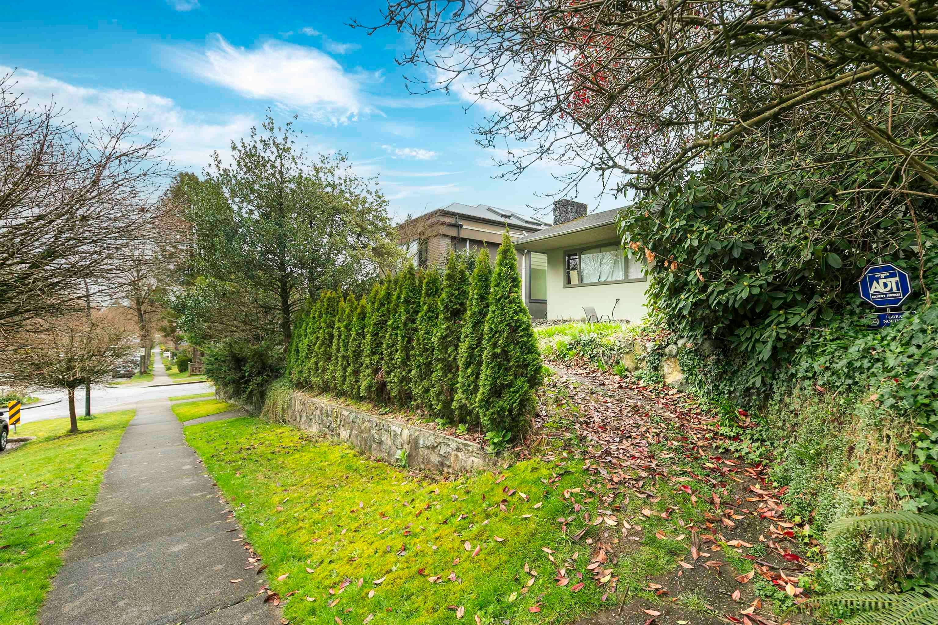 14 W 37th Avenue, Vancouver, BC, V5Y 2N1 - 19