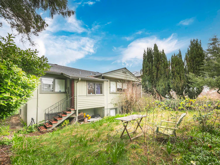 14 W 37th Avenue, Vancouver, BC, V5Y 2N1 - 10