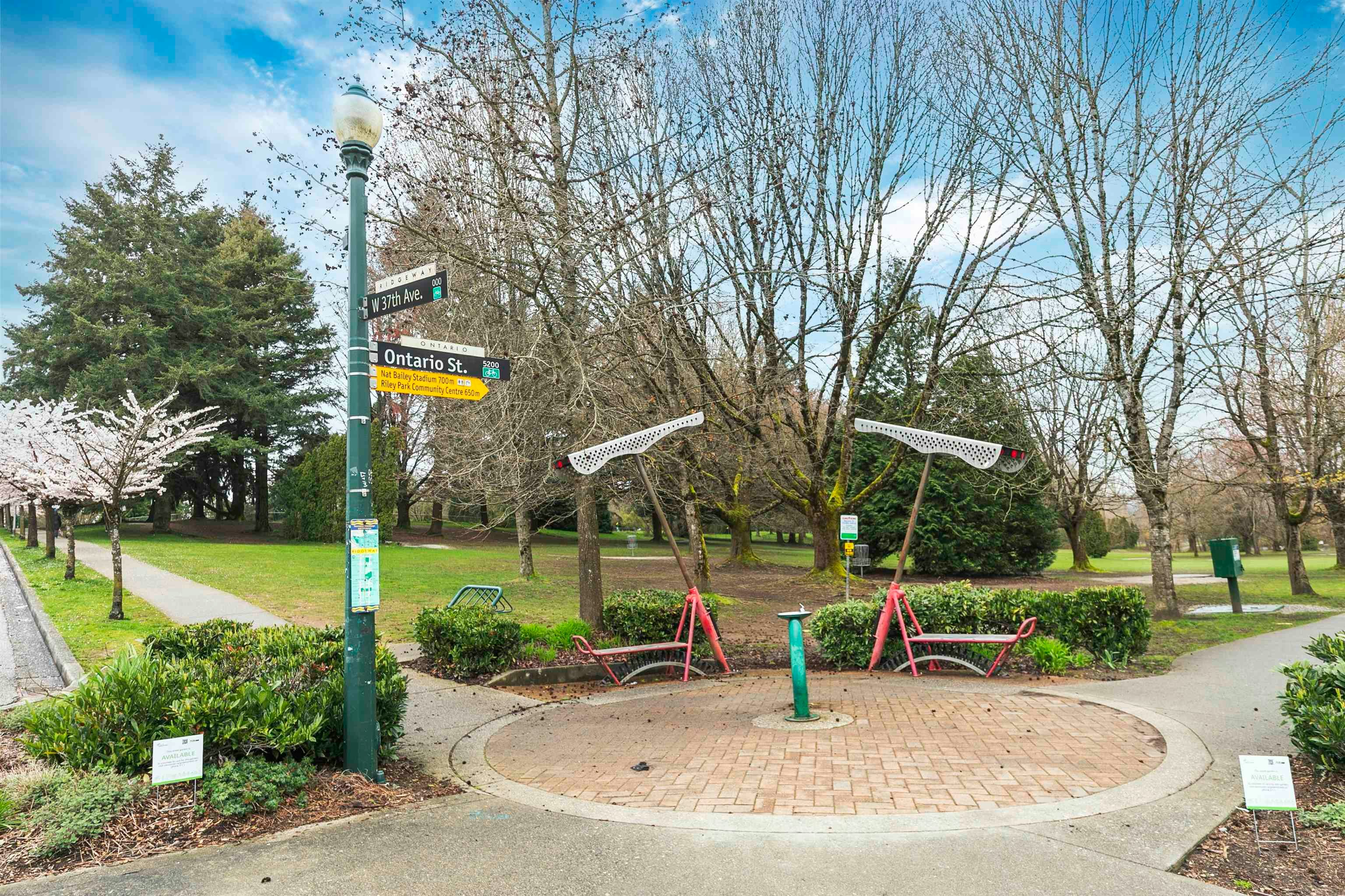 14 W 37th Avenue, Vancouver, BC, V5Y 2N1 - 24
