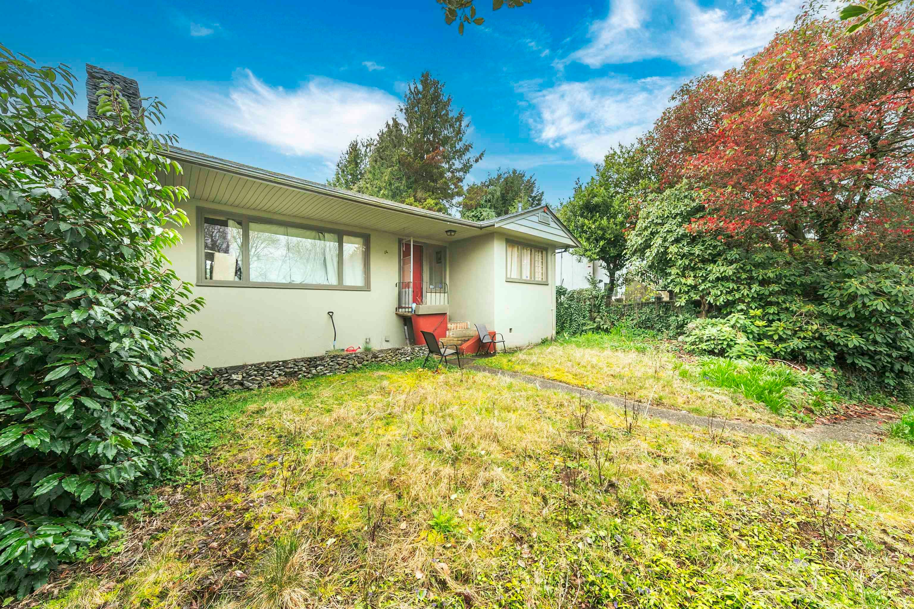 14 W 37th Avenue, Vancouver, BC, V5Y 2N1 - 2