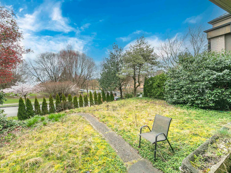 14 W 37th Avenue, Vancouver, BC, V5Y 2N1 - 4