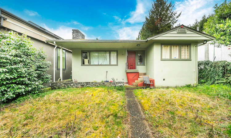 14 W 37th Avenue