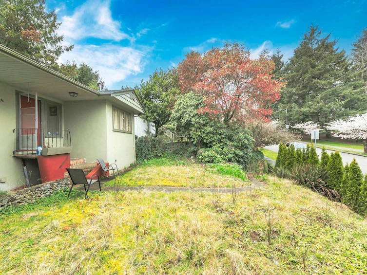 14 W 37th Avenue, Vancouver, BC, V5Y 2N1 - 3