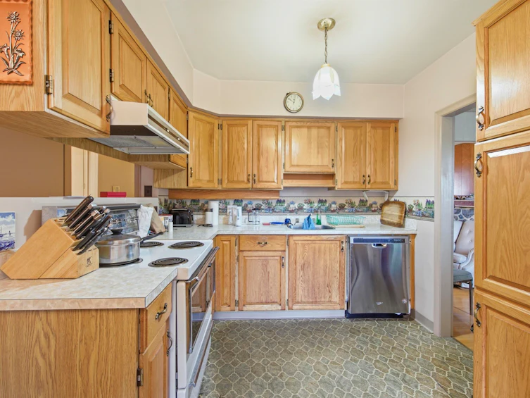 14 W 37th Avenue, Vancouver, BC, V5Y 2N1 - 6