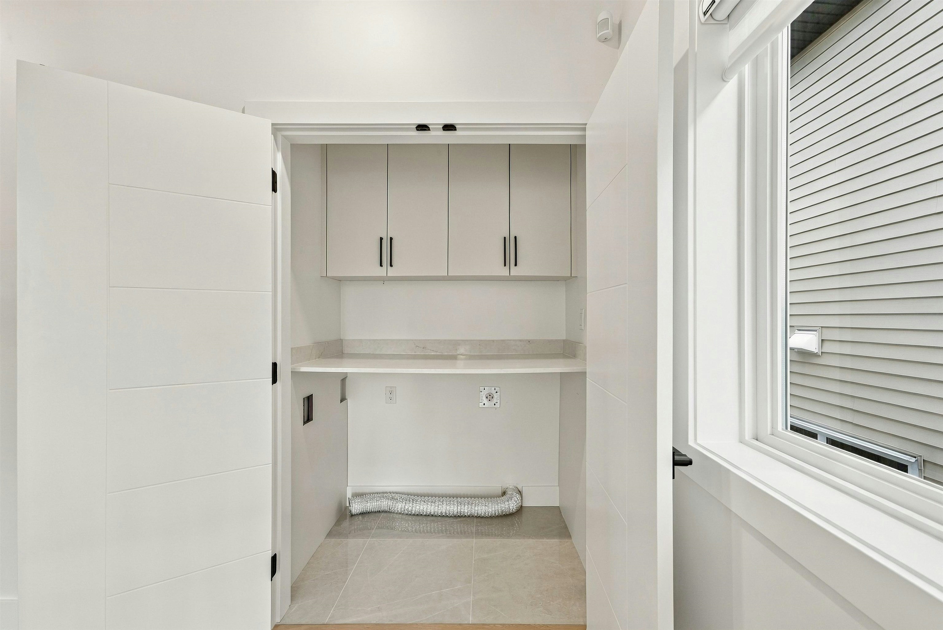101-11448 138a Street, Surrey, BC, V3R 0J3 - 11
