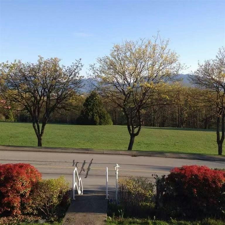 4854 Bond Street, Burnaby, BC, V5H 1H1