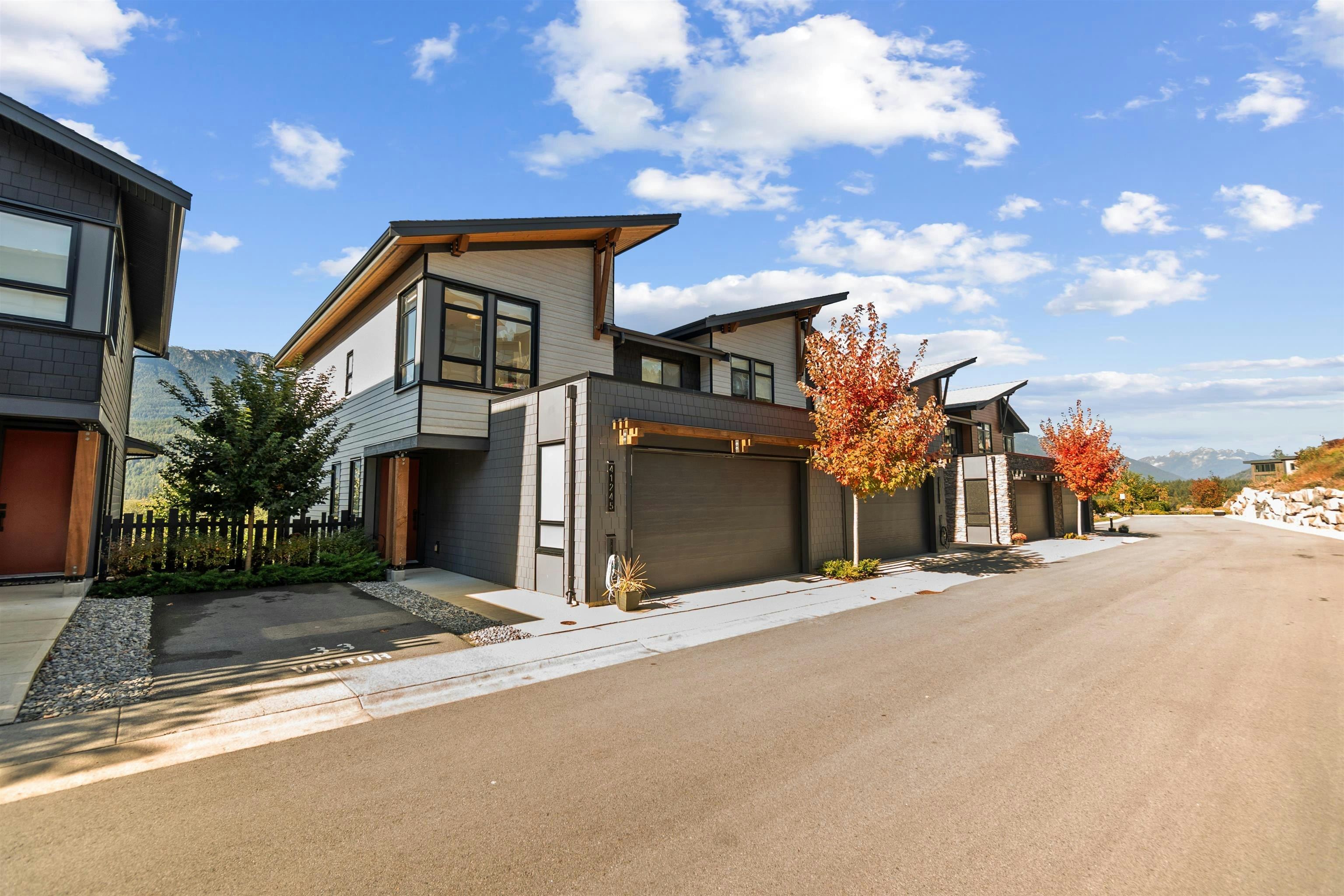 41245 Highline Place, Squamish, BC, V8B 1C2