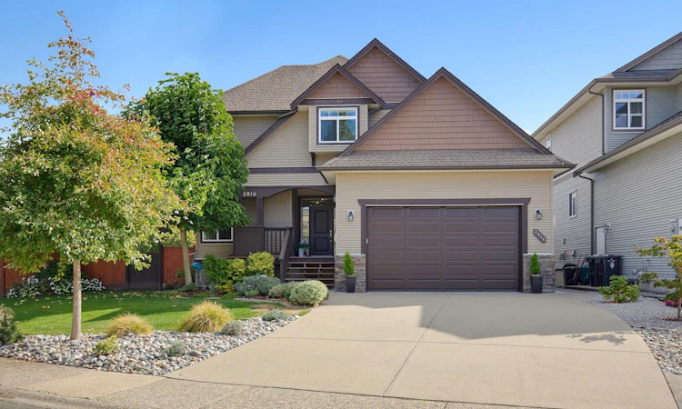 2816 Woodland Drive