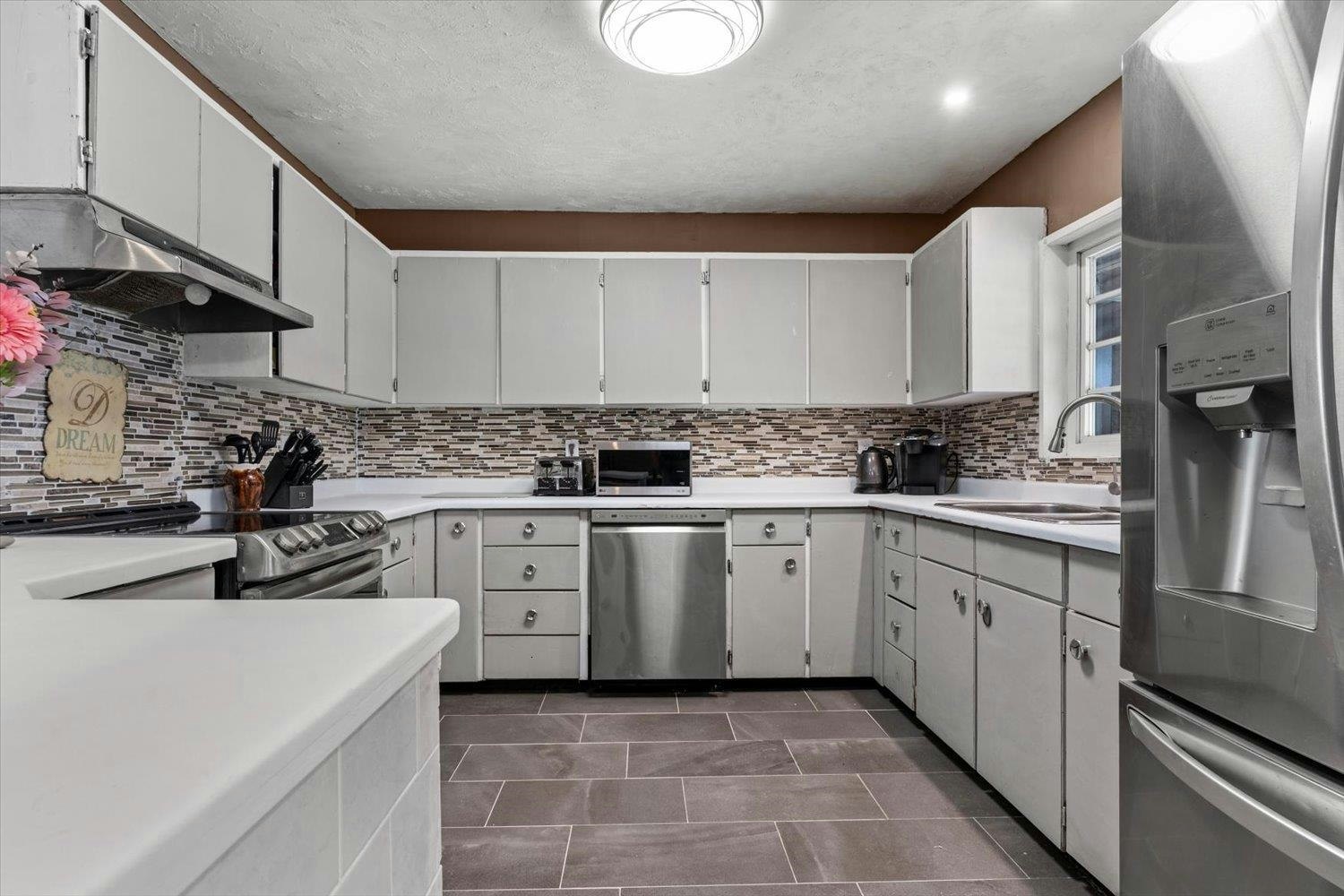 19865 Peter Street, Hope, BC, V0X 1L2 - 14