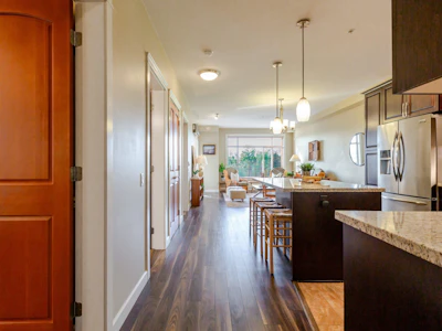 506-8157 207 Street - 3