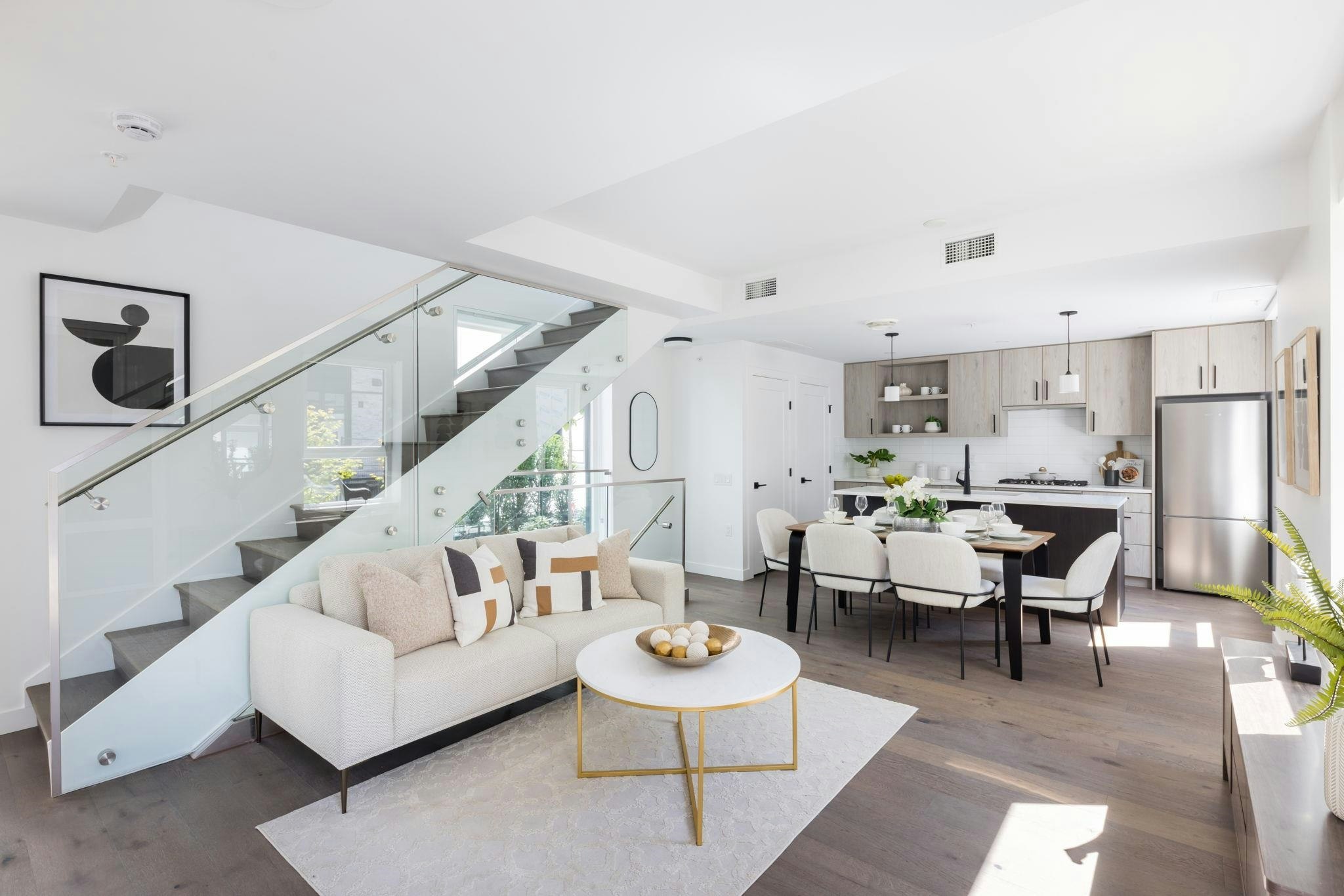 6829 Cambie Street, Vancouver, BC, V6P 0M4