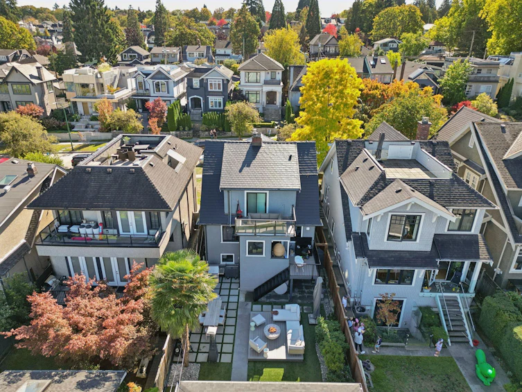 3137 W 24th Avenue, Vancouver, BC, V6L 1R7 - 38