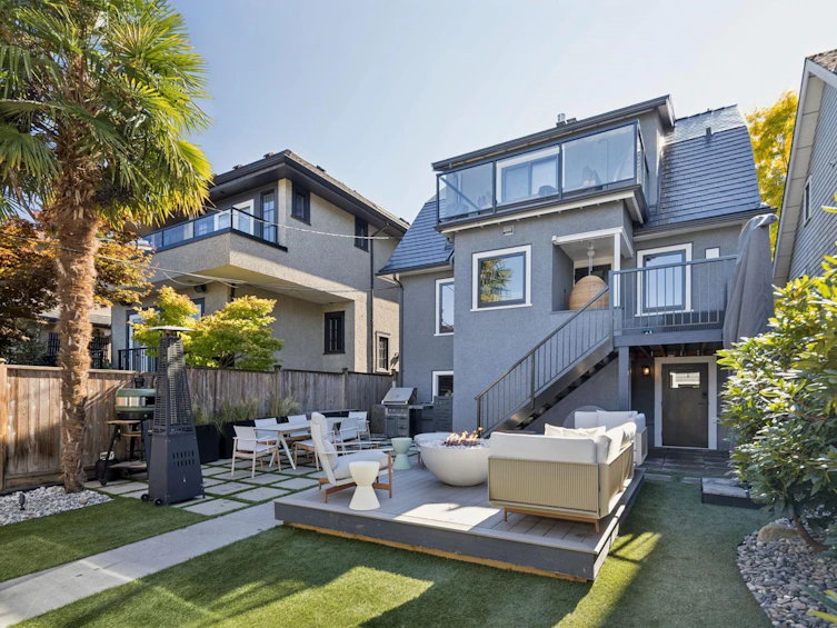 3137 W 24th Avenue, Vancouver, BC, V6L 1R7