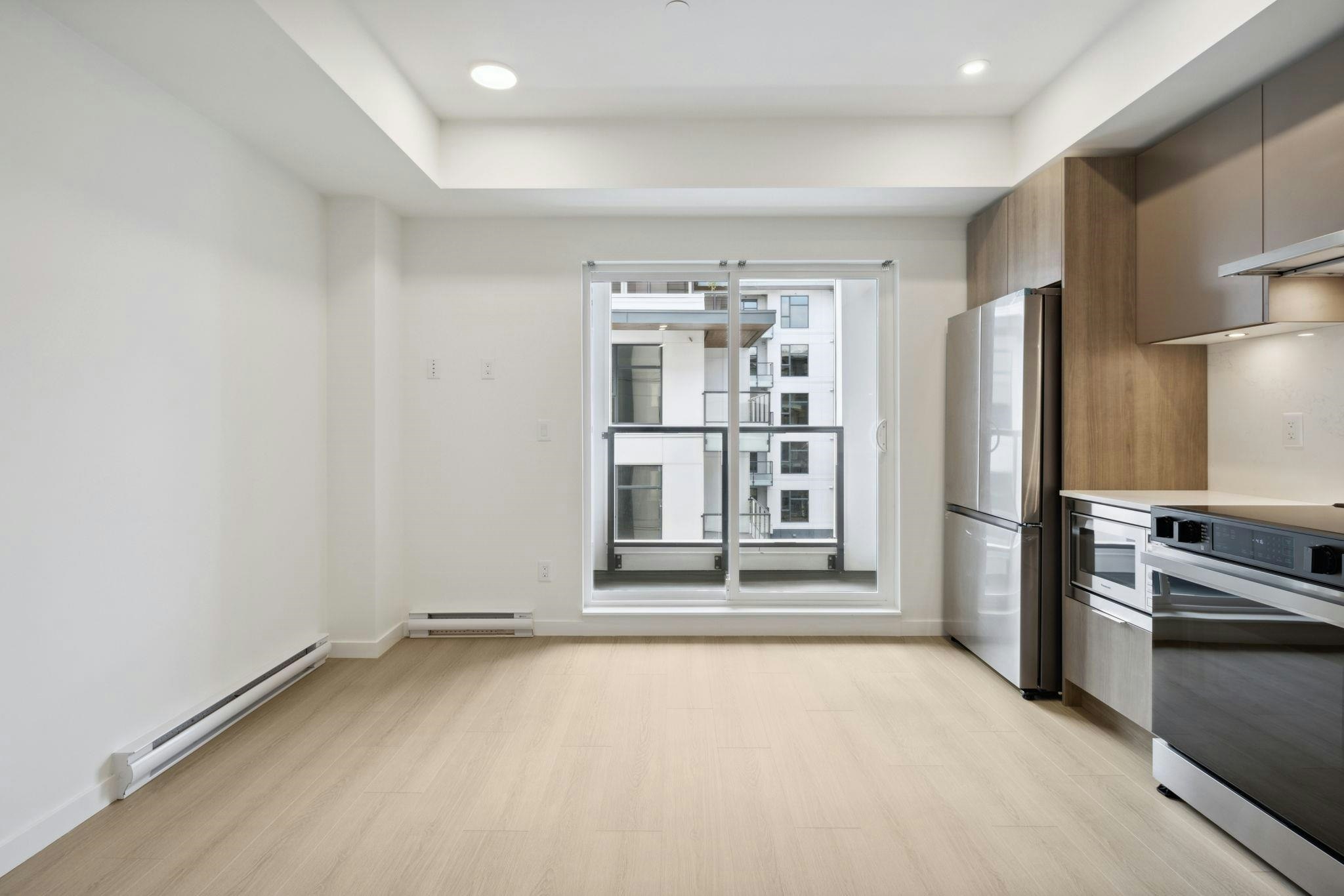 401-10829 140 Street, Surrey, BC, V3R 0H4 - 10