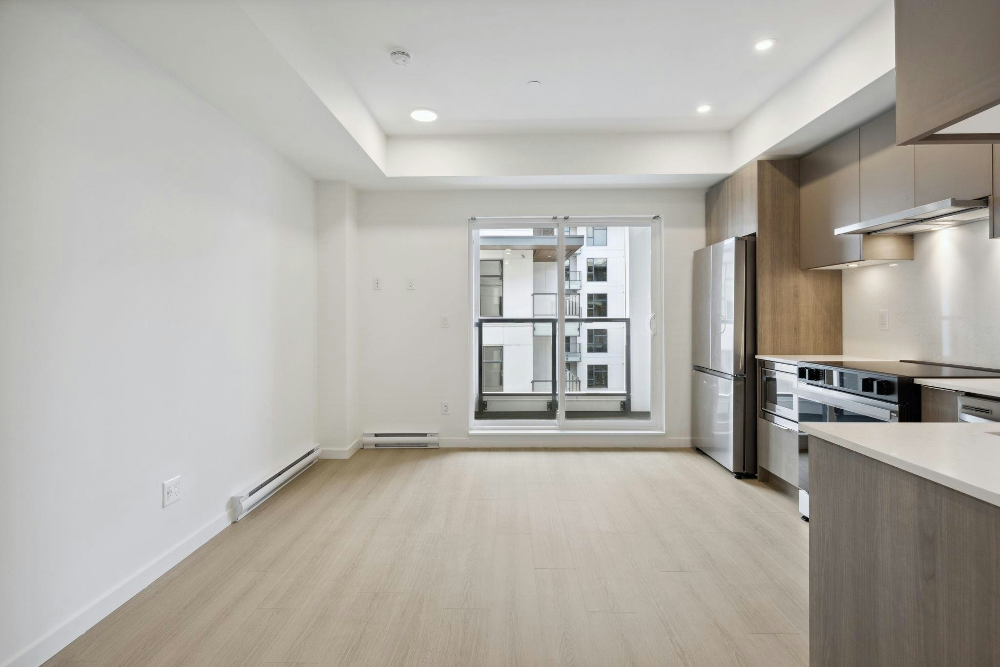 401-10829 140 Street, Surrey, BC, V3R 0H4 - 9