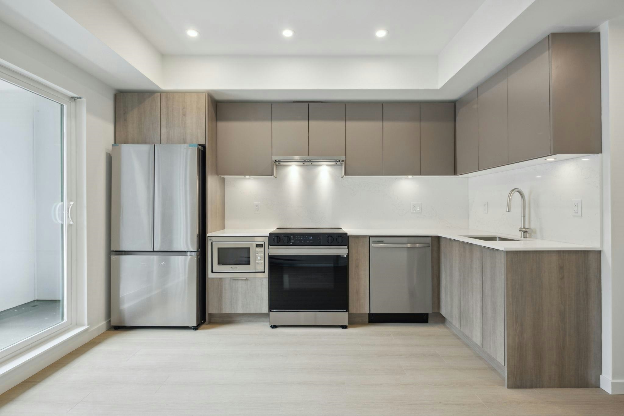 401-10829 140 Street, Surrey, BC, V3R 0H4 - 14