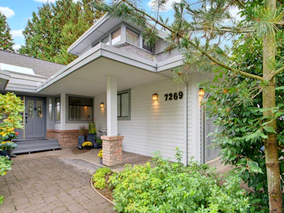 7269 150a Street - 2