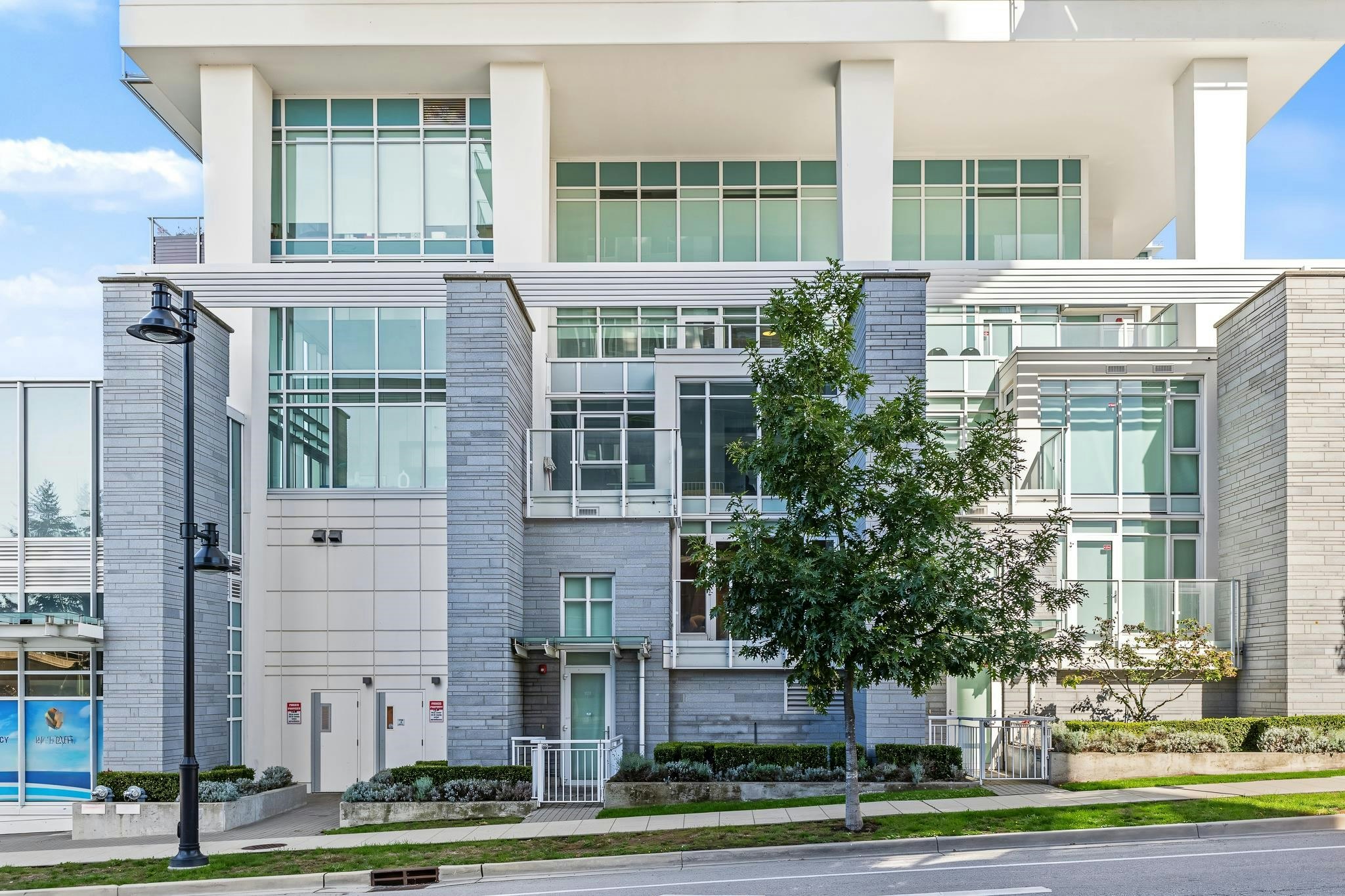 101-652 Whiting Way - 2