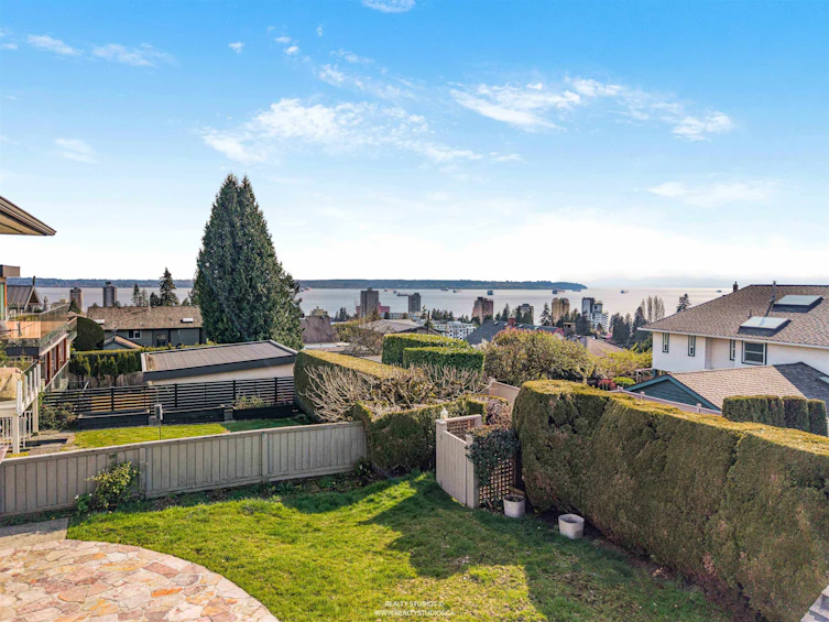 1405 20th Street, West Vancouver, BC, V7V 3Z8