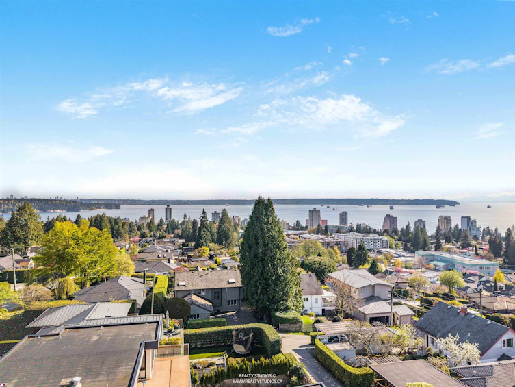 1405 20th Street, West Vancouver, BC, V7V 3Z8 - 32