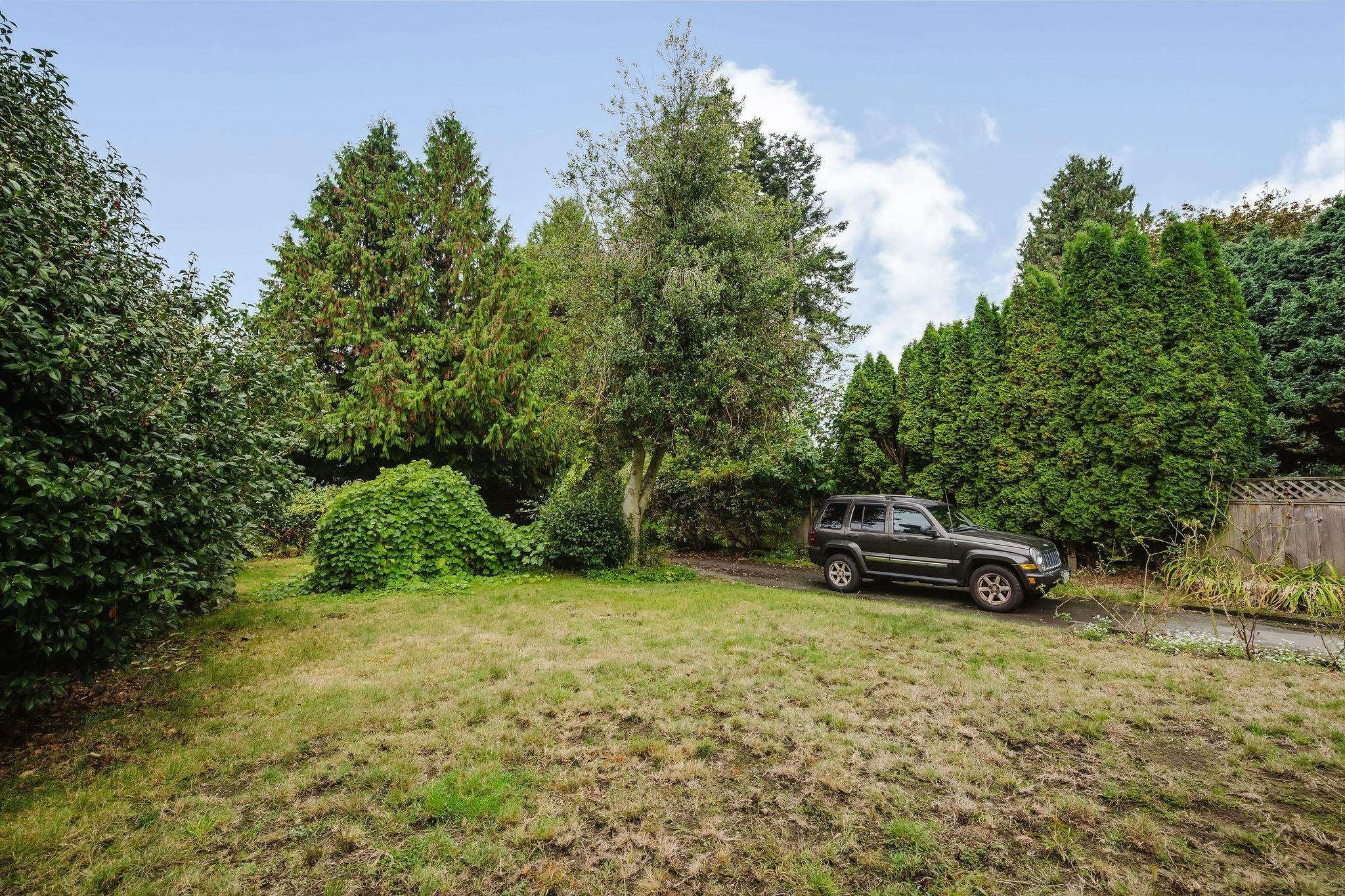 13696 Blackburn Avenue, Surrey, BC, V4B 2Y8 - 24