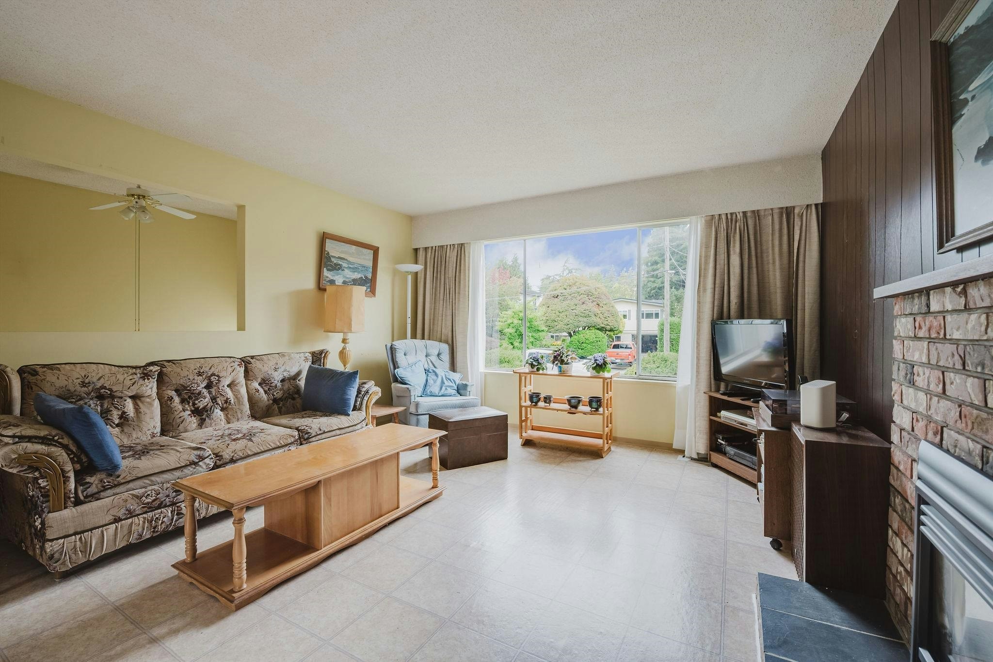 13696 Blackburn Avenue, Surrey, BC, V4B 2Y8 - 9