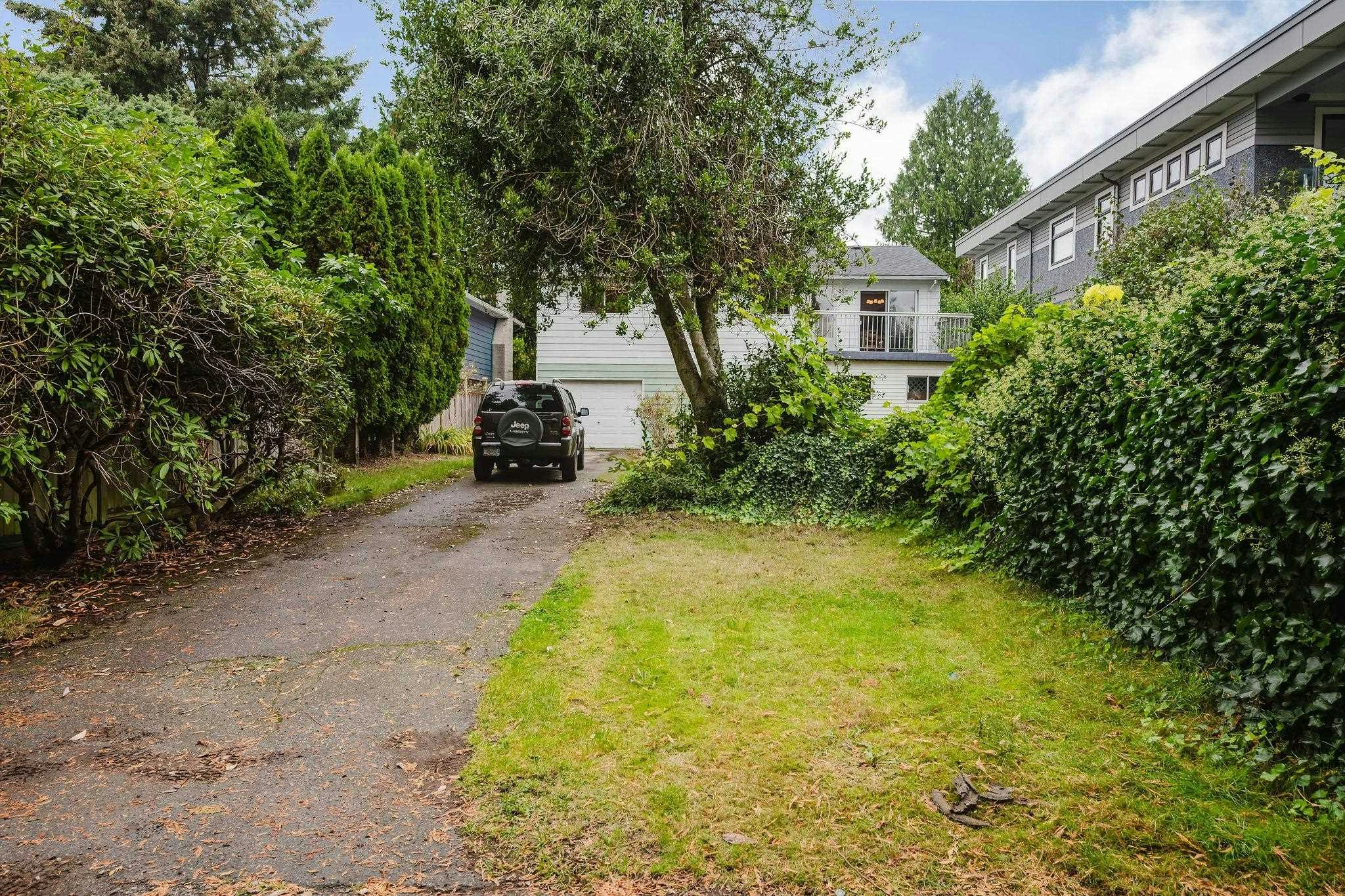 13696 Blackburn Avenue, Surrey, BC, V4B 2Y8 - 25