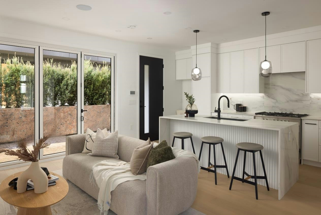 1-421 W 23rd Avenue, Vancouver, BC, V5Y 2H5