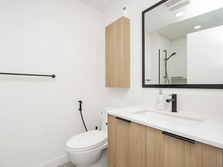 221-9456 134 Street, Surrey, BC, V3V 0G8 - 20