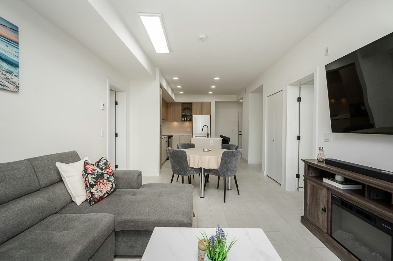 221-9456 134 Street, Surrey, BC, V3V 0G8 - 15