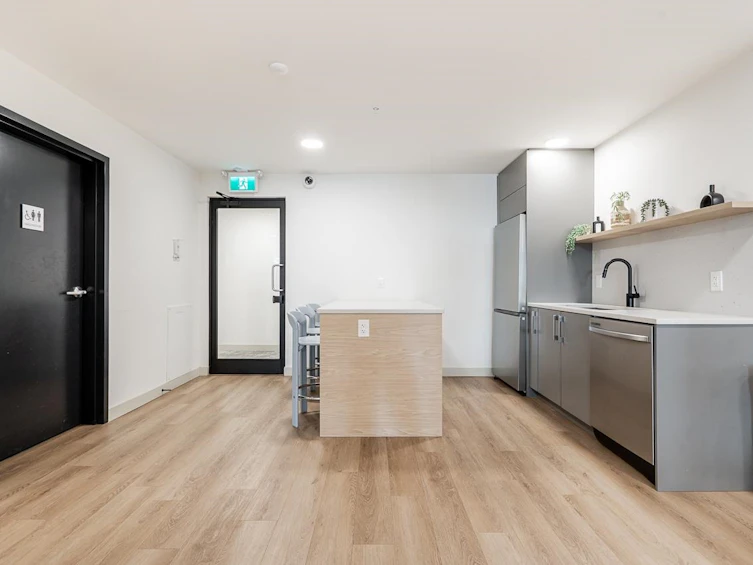 221-9456 134 Street, Surrey, BC, V3V 0G8 - 33