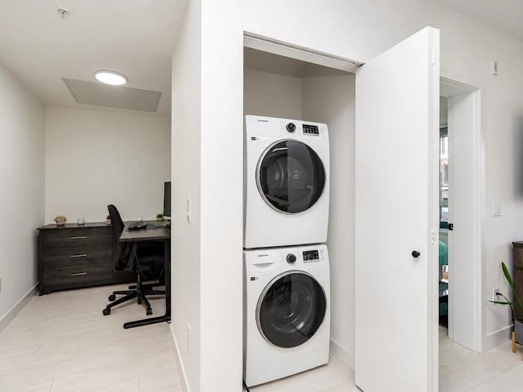 221-9456 134 Street, Surrey, BC, V3V 0G8 - 25